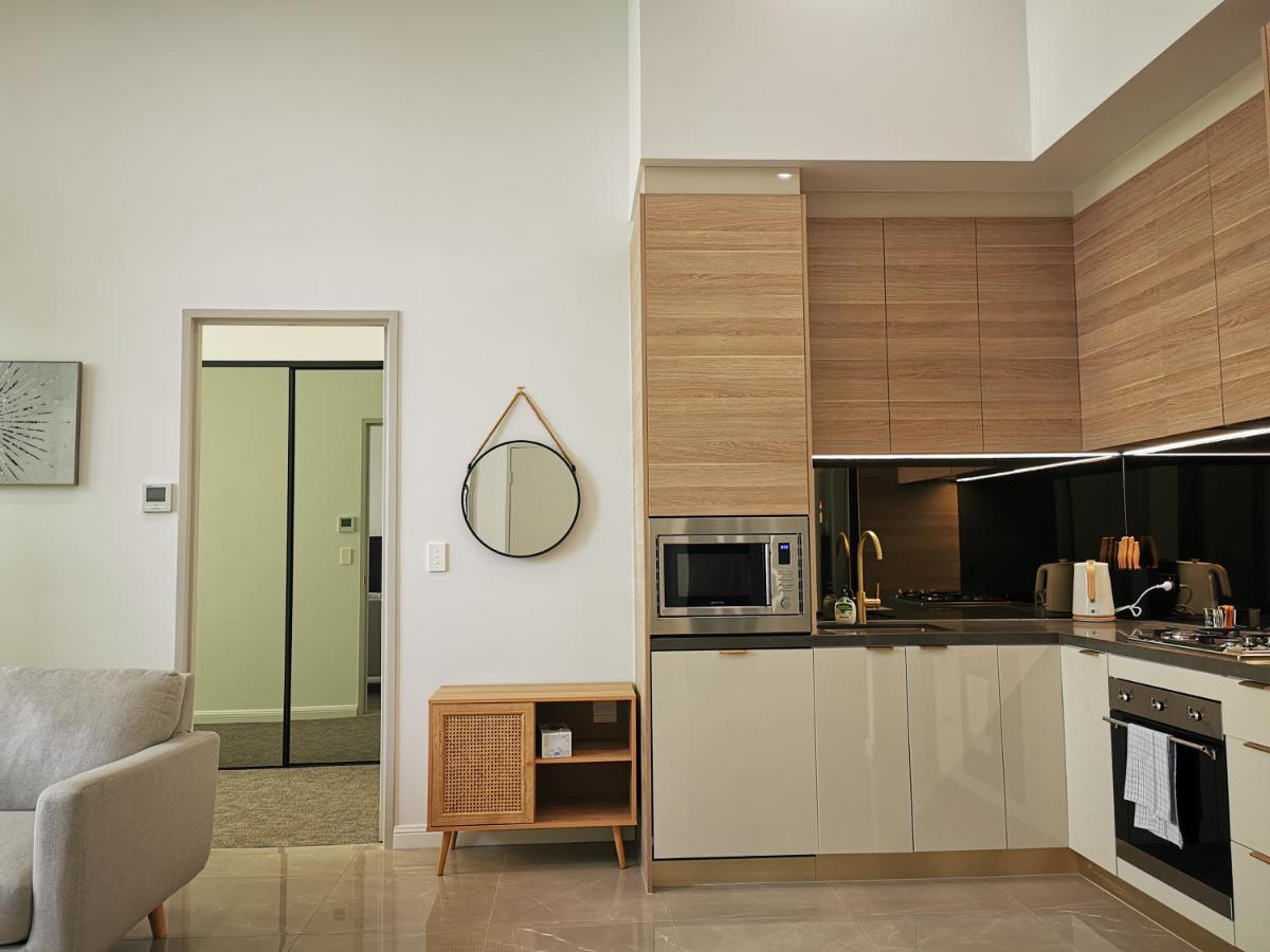 Surfers Paradise New Beachfront Apartments Gold Coast Exterior foto