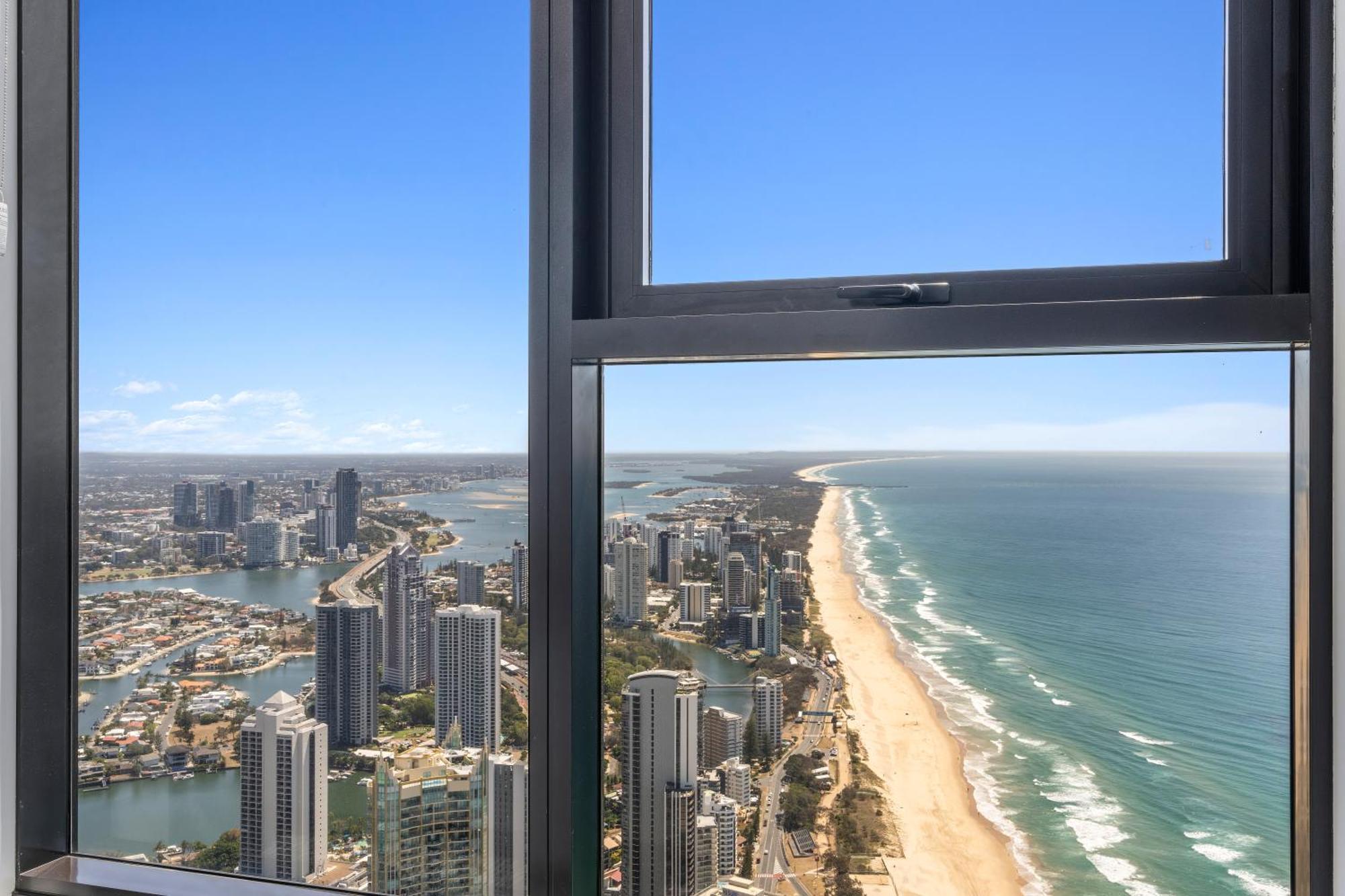 Surfers Paradise New Beachfront Apartments Gold Coast Exterior foto